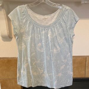 🤎 LOFT Women’s Lightweight Floral Top (size M)